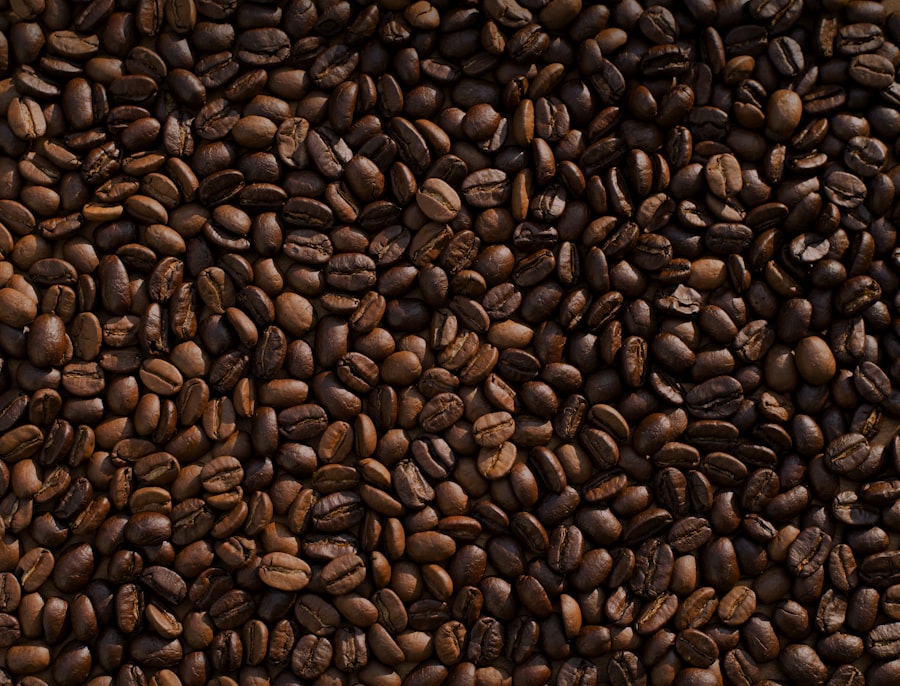 Grãos de café torrados